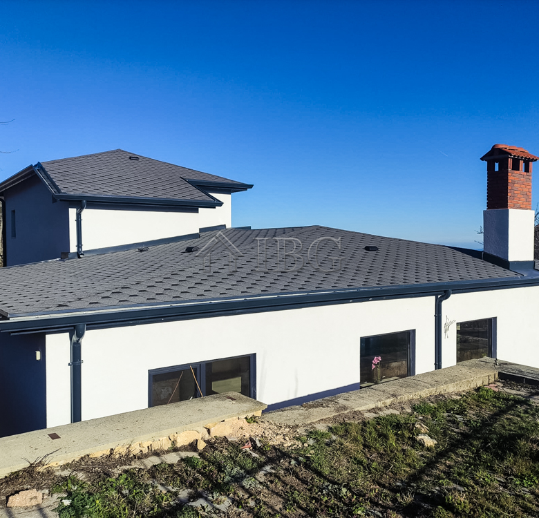 Brand New 3-bed, 3-bath house with Sea view and pool in Balchik