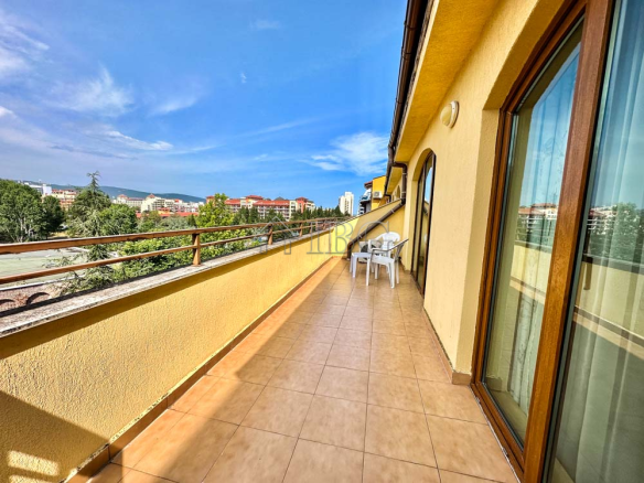 Apartment with 1 bedroom and pool view in Golden Dreams, Sunny Beach
