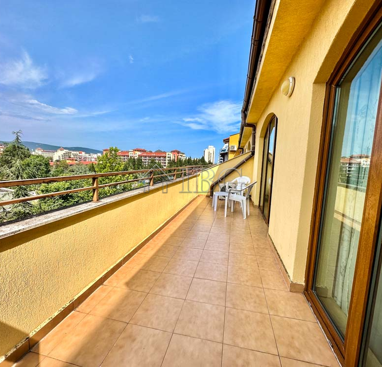 Apartment with 1 bedroom and pool view in Golden Dreams, Sunny Beach