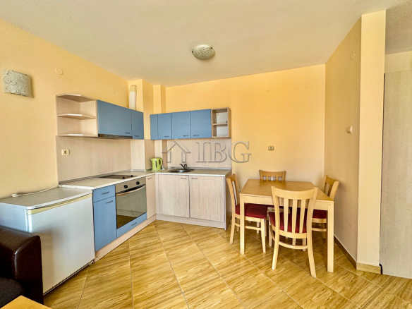 Apartment with 1 bedroom and pool view in Golden Dreams, Sunny Beach