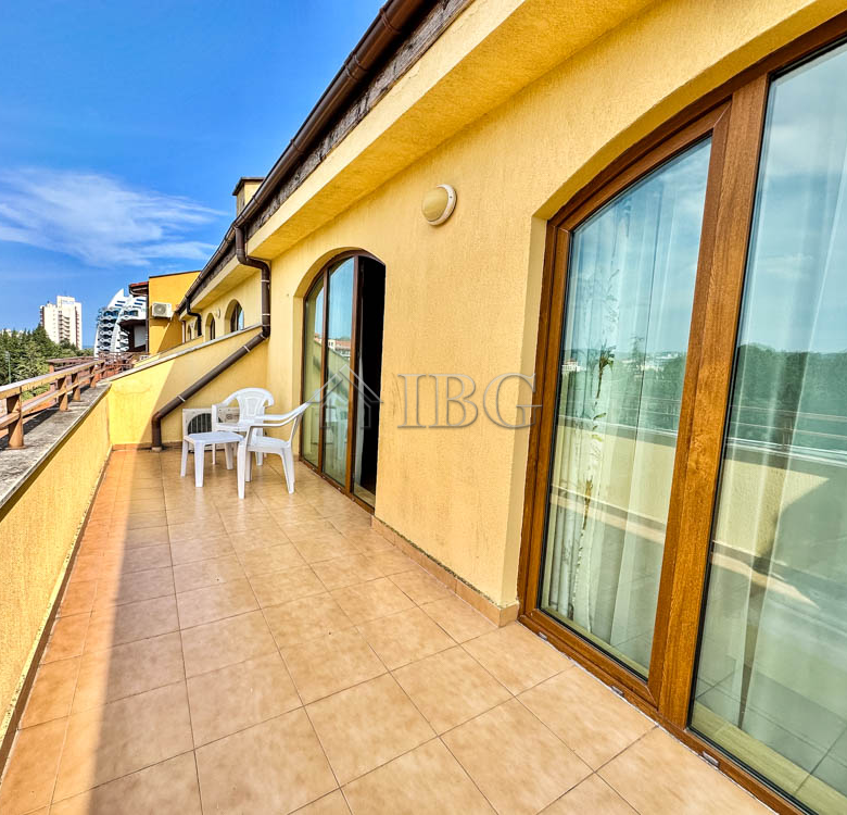 Apartment with 1 bedroom and pool view in Golden Dreams, Sunny Beach