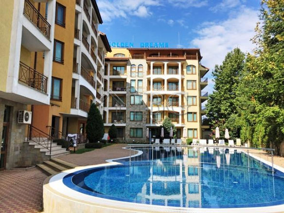 Apartment with 1 bedroom and pool view in Golden Dreams, Sunny Beach