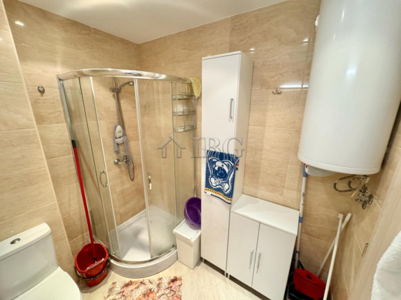 Pool view 1-bedroom apartment in Star Dreams, Sveti Vlas, 3 min walk to the beach