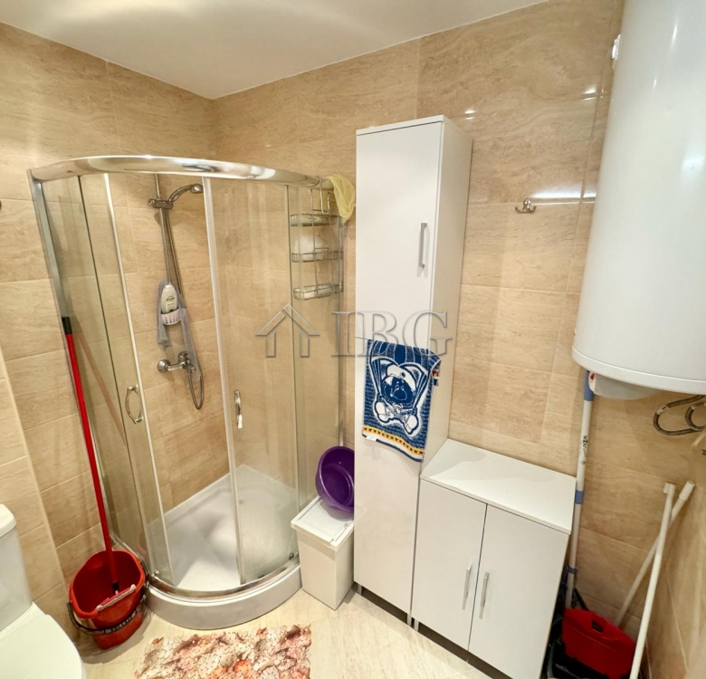 Pool view 1-bedroom apartment in Star Dreams, Sveti Vlas, 3 min walk to the beach