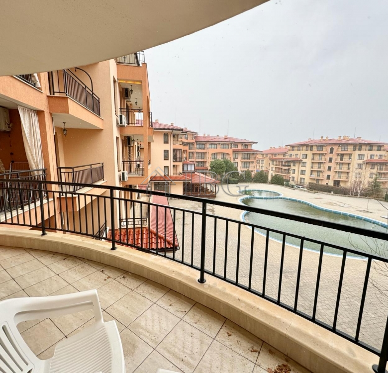 Pool view 1-bedroom apartment in Star Dreams, Sveti Vlas, 3 min walk to the beach