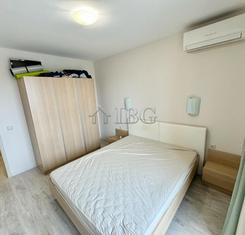 Pool view 1-bedroom apartment in Star Dreams, Sveti Vlas, 3 min walk to the beach