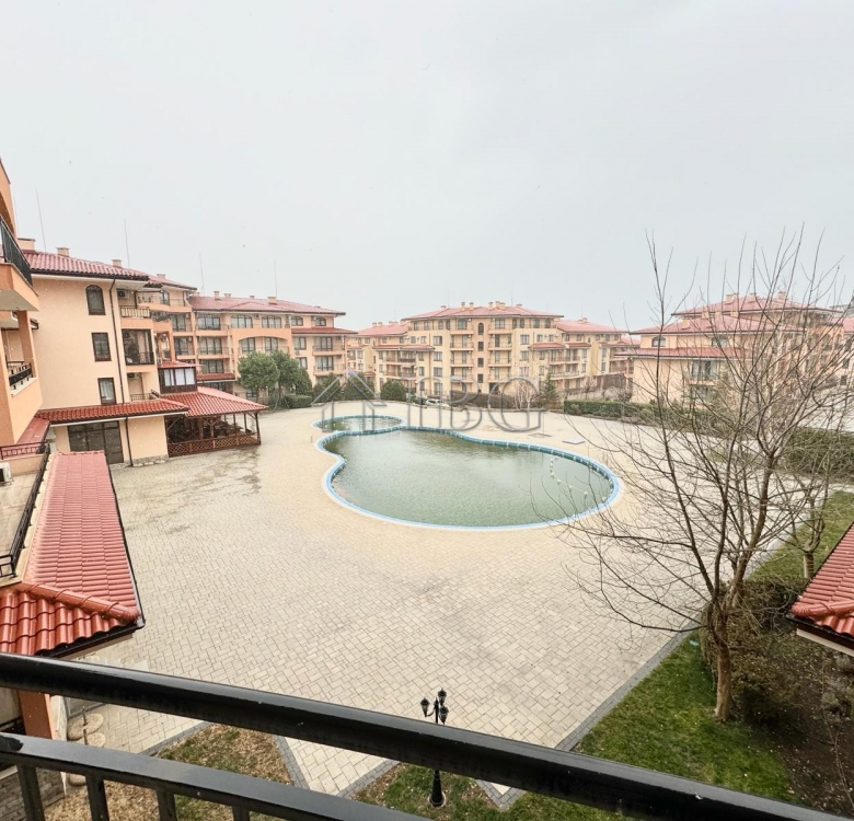 Pool view 1-bedroom apartment in Star Dreams, Sveti Vlas, 3 min walk to the beach