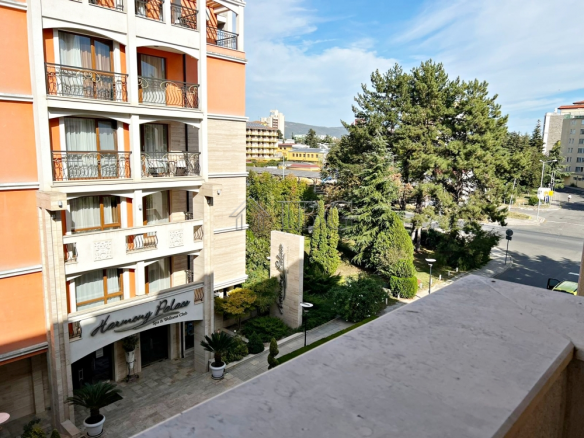 Furnished Studio with balcony in Royal Sun, Sunny Beach