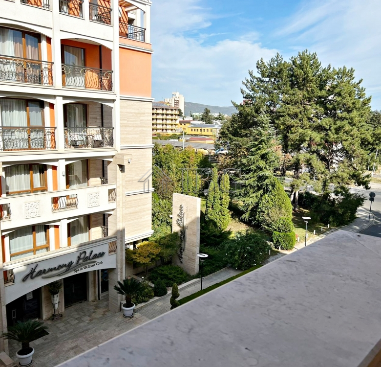 Furnished Studio with balcony in Royal Sun, Sunny Beach