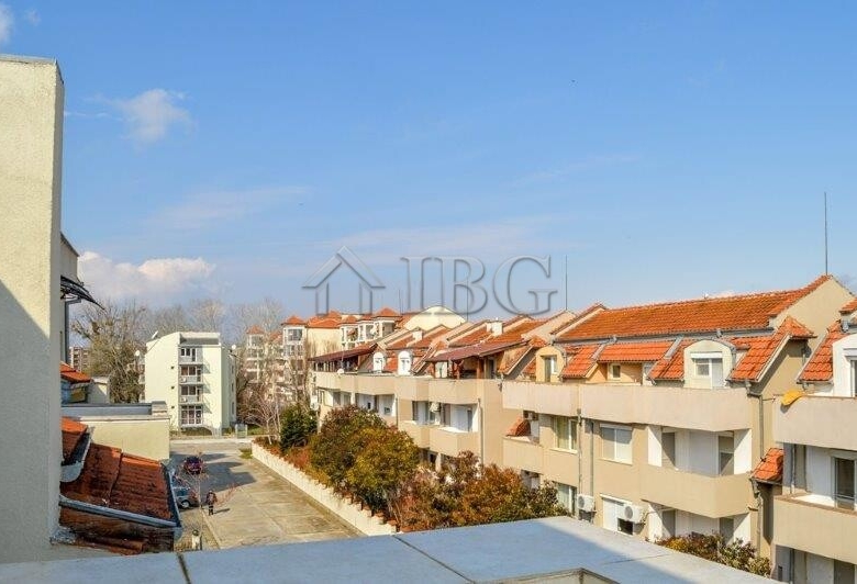 Bargain! 2-bedroom apartment with Pool view in Bravo 3, Sunny Beach