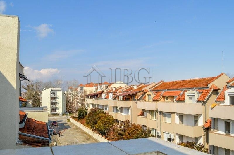 Bargain! 2-bedroom apartment with Pool view in Bravo 3, Sunny Beach