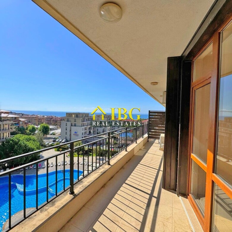 2-Room Apartment with Sea and Pool View in Luxor Complex, Sveti Vlas