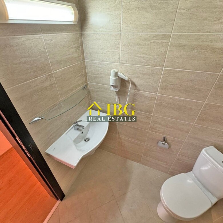 2-Room Apartment with Sea and Pool View in Luxor Complex, Sveti Vlas