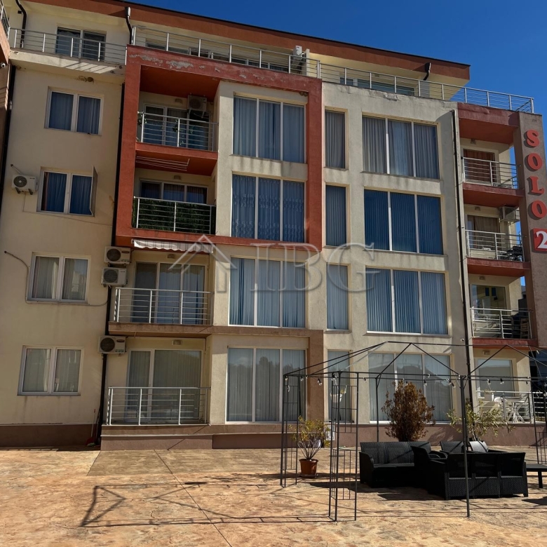 Spacious Two-Bedroom Apartment with Pool View in “Solo 1” Complex, Sveti Vlas