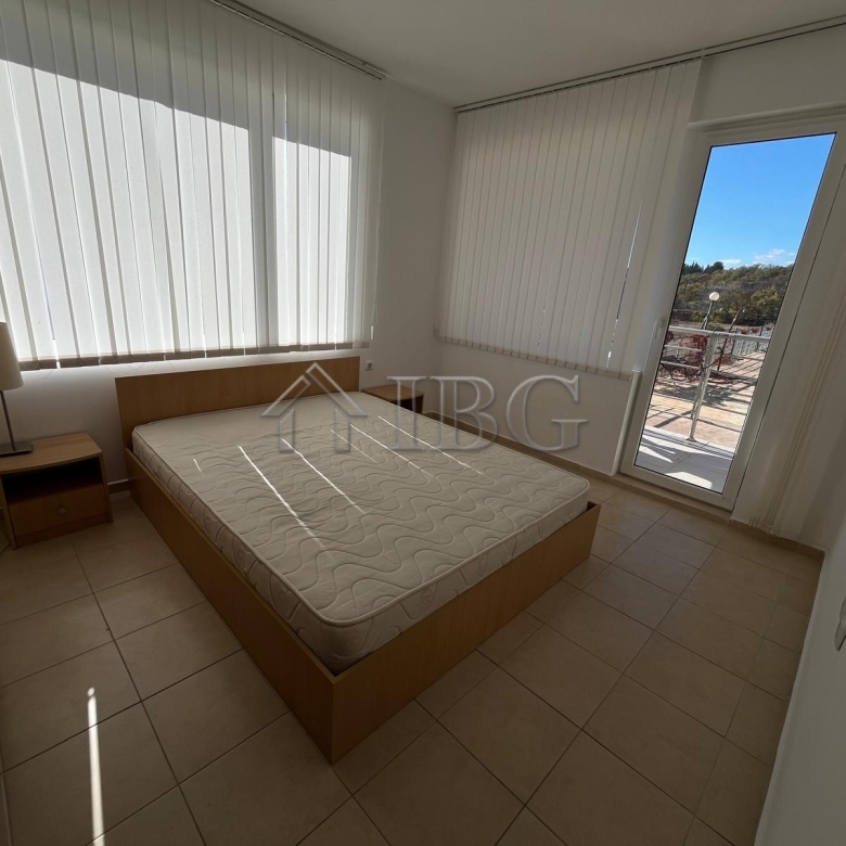 Spacious Two-Bedroom Apartment with Pool View in “Solo 1” Complex, Sveti Vlas