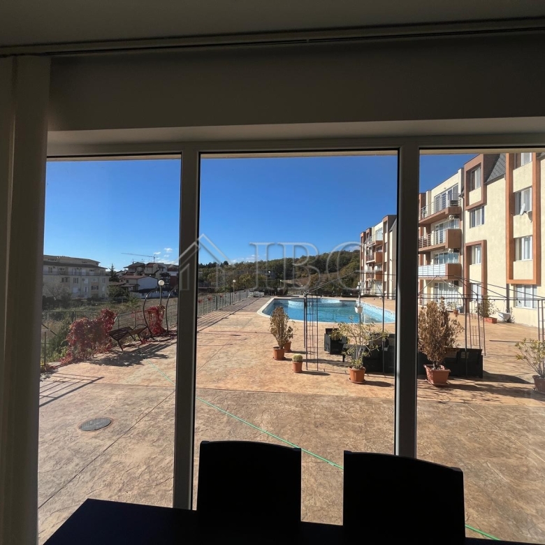 Spacious Two-Bedroom Apartment with Pool View in “Solo 1” Complex, Sveti Vlas