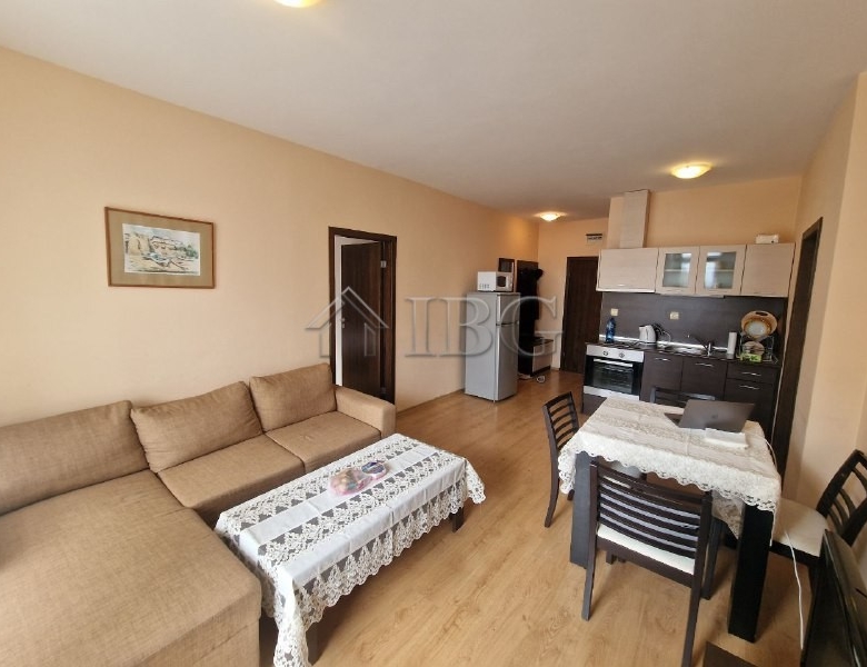 Spacious Two-Bedroom Apartment with sea view in the Luxor Complex, Sveti Vlas
