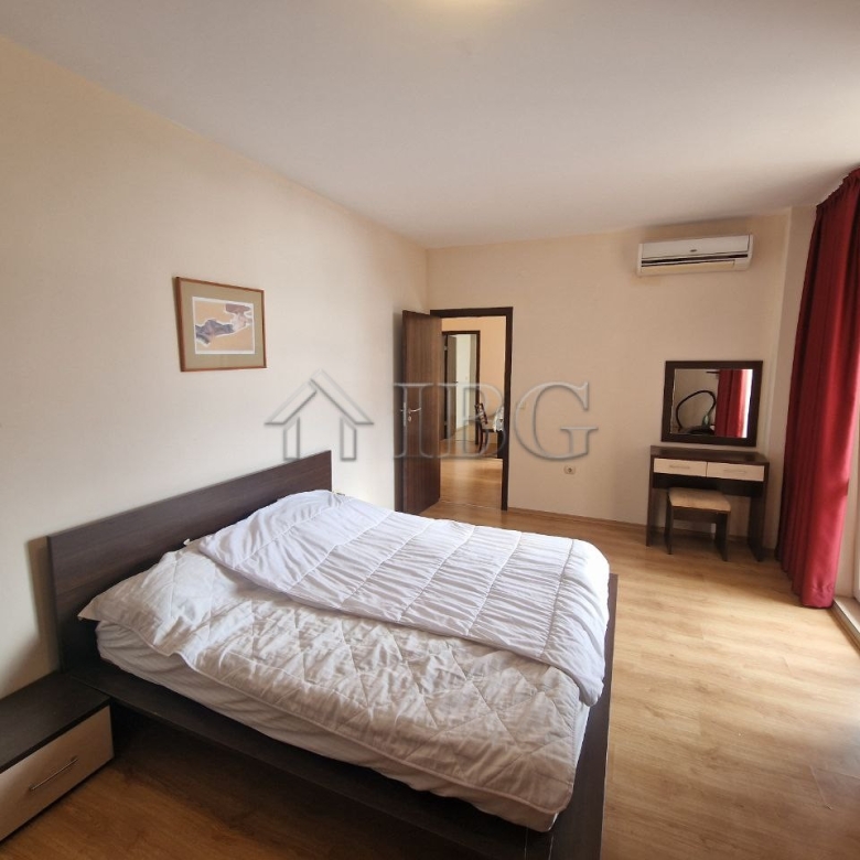 Spacious Two-Bedroom Apartment with sea view in the Luxor Complex, Sveti Vlas