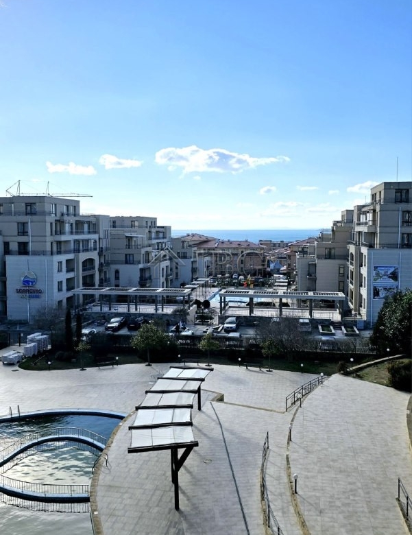 Spacious Two-Bedroom Apartment with sea view in the Luxor Complex, Sveti Vlas