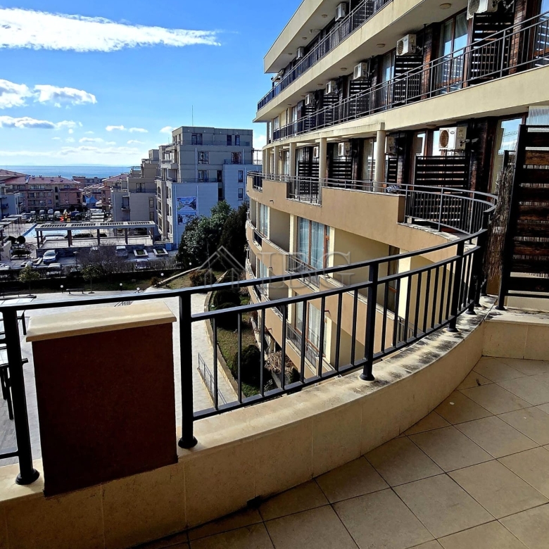 Spacious Two-Bedroom Apartment with sea view in the Luxor Complex, Sveti Vlas