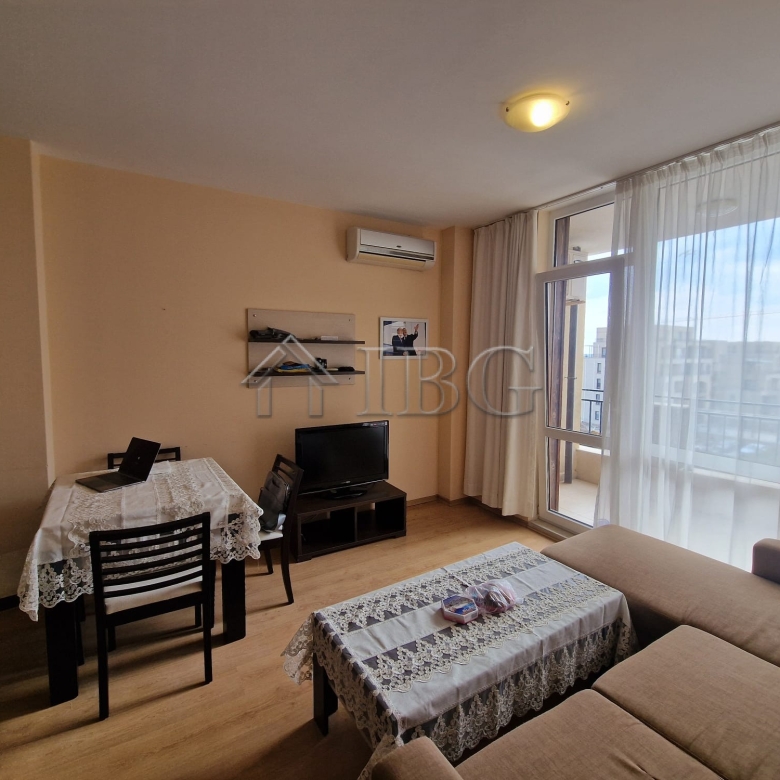 Spacious Two-Bedroom Apartment with sea view in the Luxor Complex, Sveti Vlas