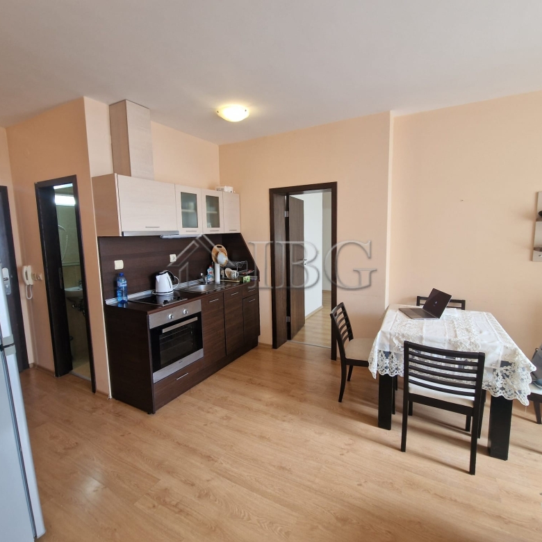 Spacious Two-Bedroom Apartment with sea view in the Luxor Complex, Sveti Vlas