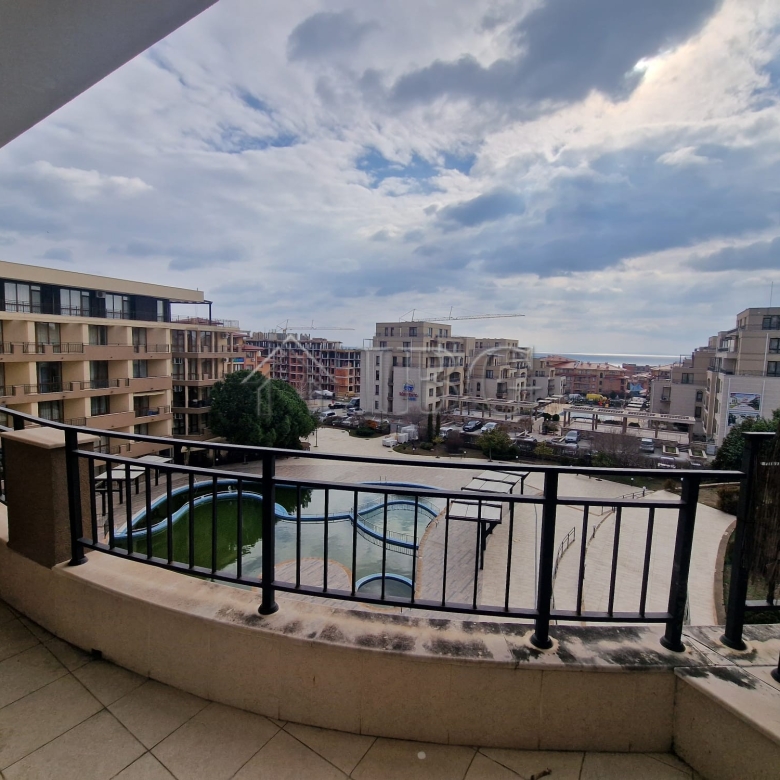 Spacious Two-Bedroom Apartment with sea view in the Luxor Complex, Sveti Vlas