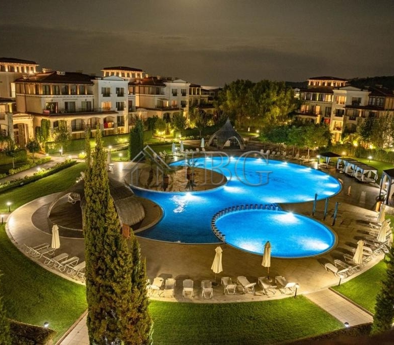 Spacious Studio with Private Veranda for Sale | Green Life Beach Resort, Sozopol