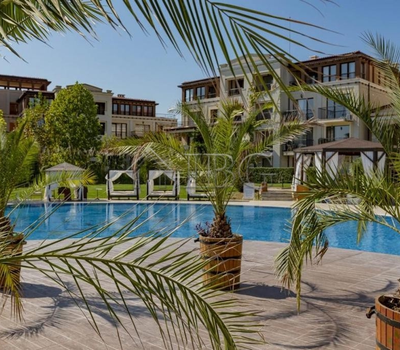 Spacious Studio with Private Veranda for Sale | Green Life Beach Resort, Sozopol