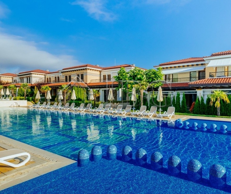 Spacious Studio with Private Veranda for Sale | Green Life Beach Resort, Sozopol