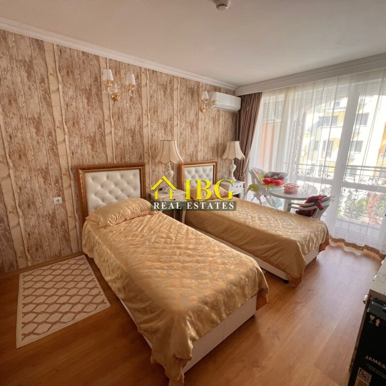 Luxury 2-bedroom, 2 bathroom apartment with pool view in Sweet Homes 5, Sunny Beach