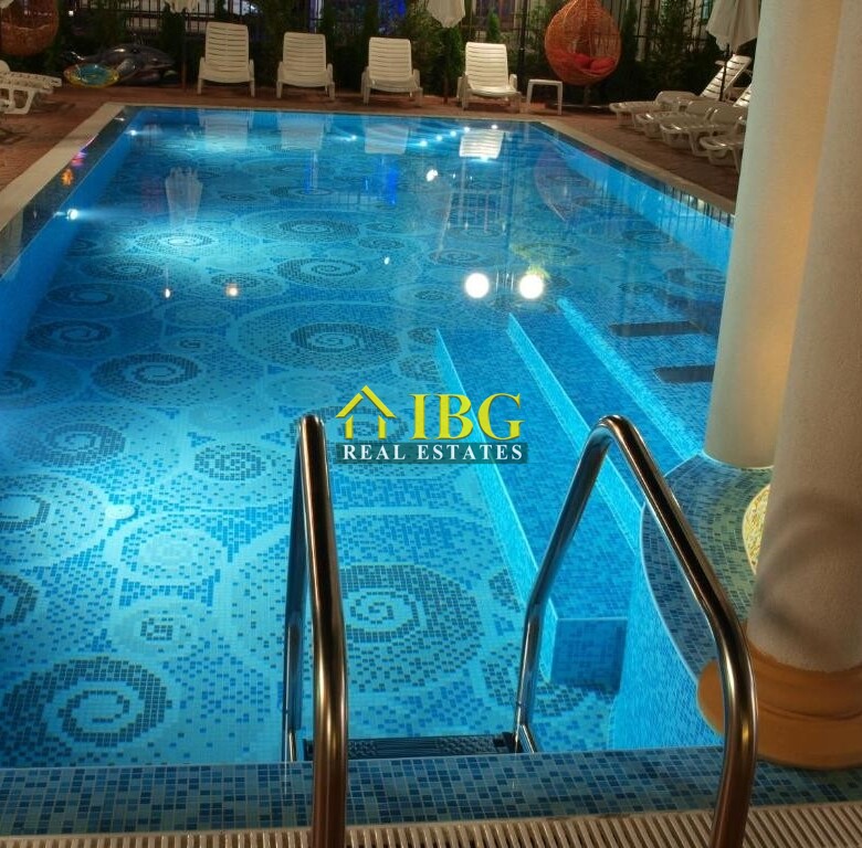 Luxury 2-bedroom, 2 bathroom apartment with pool view in Sweet Homes 5, Sunny Beach