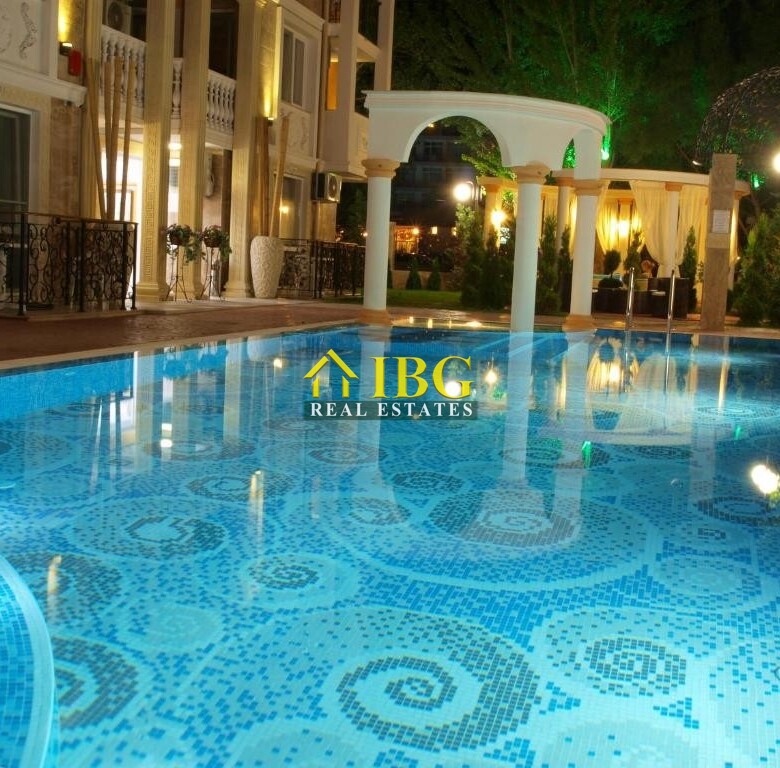 Luxury 2-bedroom, 2 bathroom apartment with pool view in Sweet Homes 5, Sunny Beach