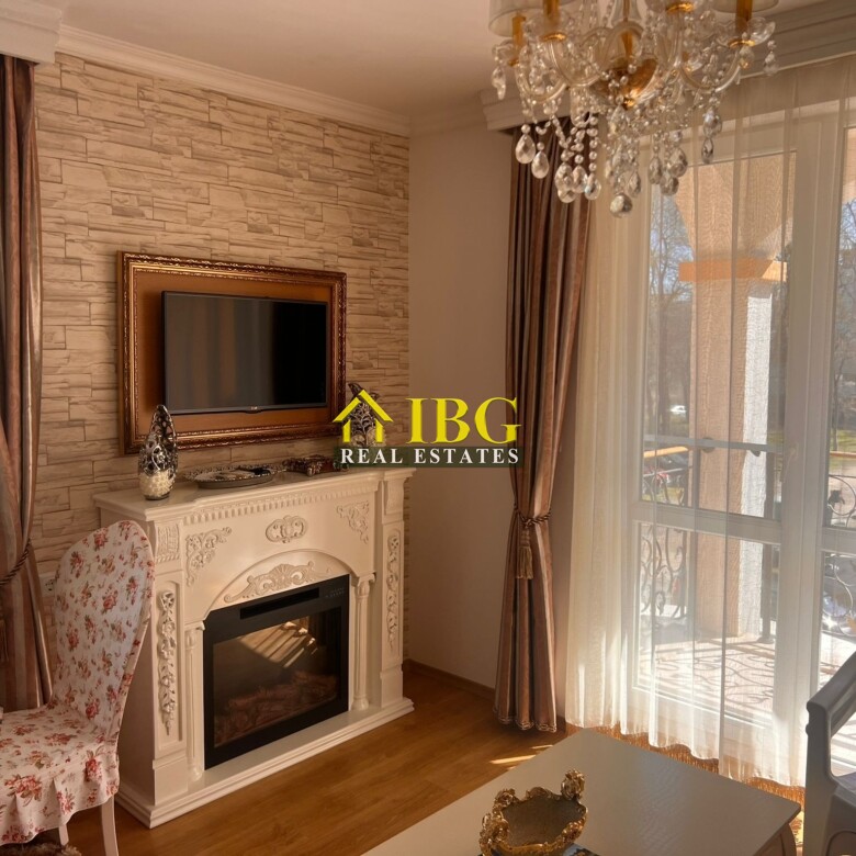 Luxury 2-bedroom, 2 bathroom apartment with pool view in Sweet Homes 5, Sunny Beach