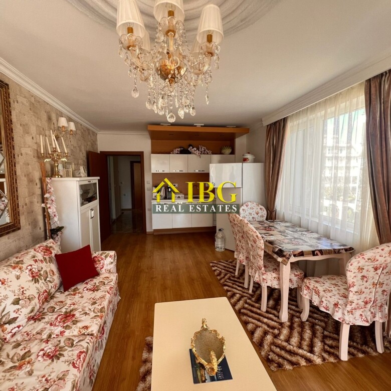 Luxury 2-bedroom, 2 bathroom apartment with pool view in Sweet Homes 5, Sunny Beach