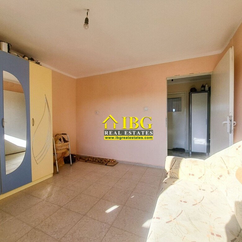 Two-Storey House with 6 Bedrooms | Aytos Municipality, 40 km to Burgas
