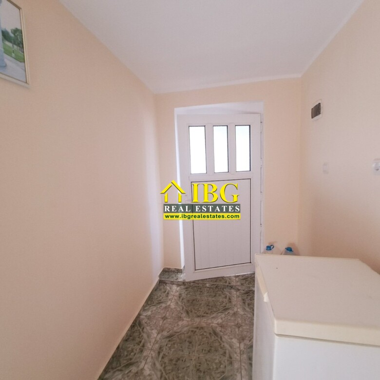 Two-Storey House with 6 Bedrooms | Aytos Municipality, 40 km to Burgas