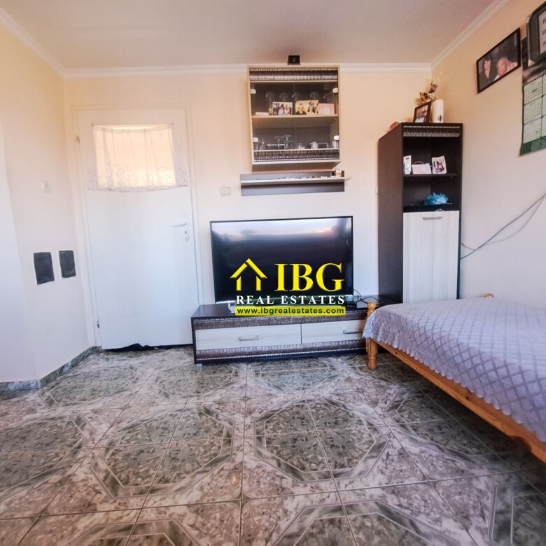 Two-Storey House with 6 Bedrooms | Aytos Municipality, 40 km to Burgas