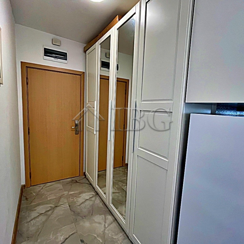 Excellent 2-bedroom, 2-bathroom apartment with pool view | Rainbow 3, Sunny Beach