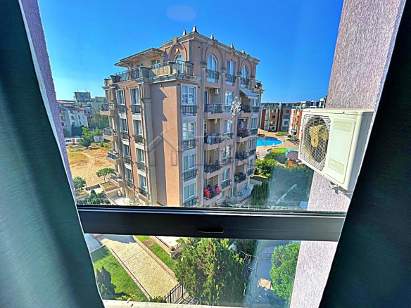 Excellent 2-bedroom, 2-bathroom apartment with pool view | Rainbow 3, Sunny Beach