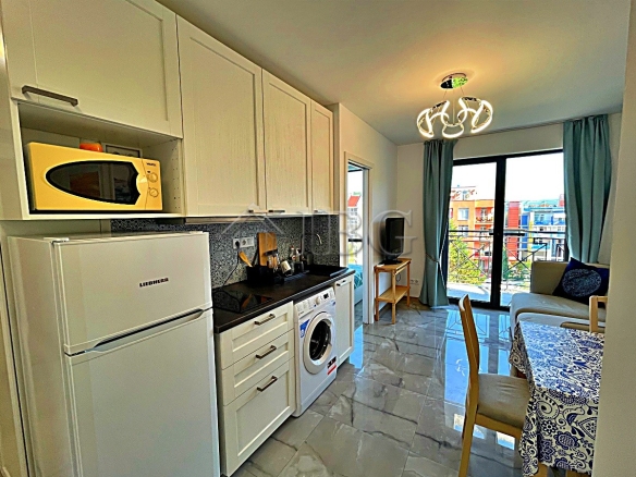 Excellent 2-bedroom, 2-bathroom apartment with pool view | Rainbow 3, Sunny Beach