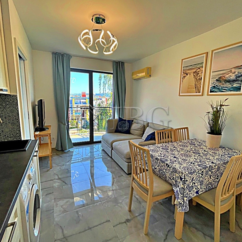 Excellent 2-bedroom, 2-bathroom apartment with pool view | Rainbow 3, Sunny Beach