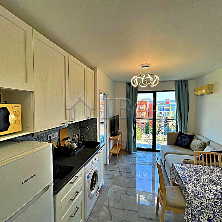 Excellent 2-bedroom, 2-bathroom apartment with pool view | Rainbow 3, Sunny Beach