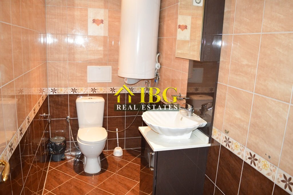  Spacious 3-Bedroom Apartment with 3 Bathrooms & two patios with gardens | CASA REAL, Sveti Vlas