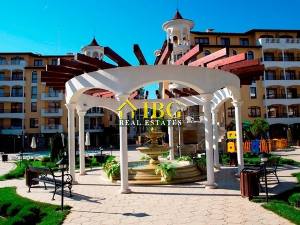 Apartment with One Bedroom and Pool View | Royal Sun, Sunny Beach