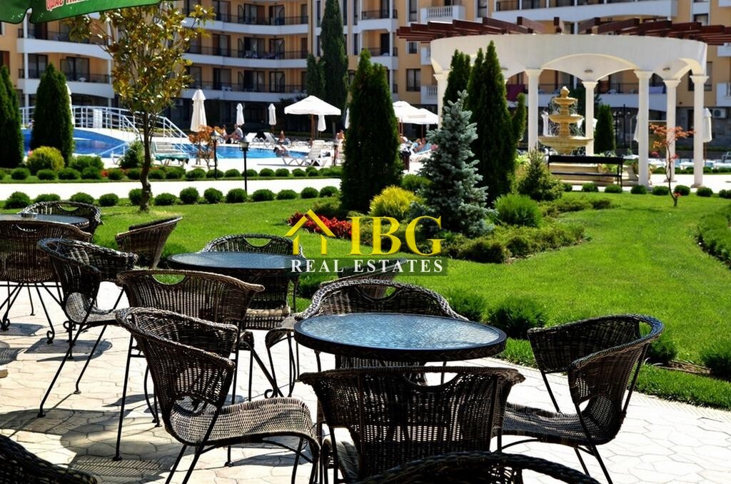 Apartment with One Bedroom and Pool View | Royal Sun, Sunny Beach