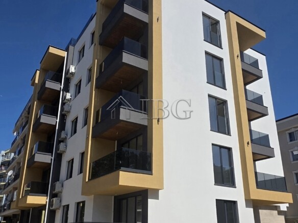2-Bedroom Apartment with Parking & Storage | City-2 by Emilia Romana