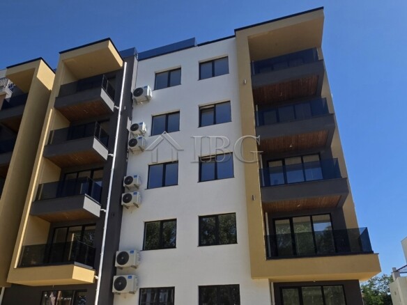 2-Bedroom Apartment with Parking & Storage | City-2 by Emilia Romana