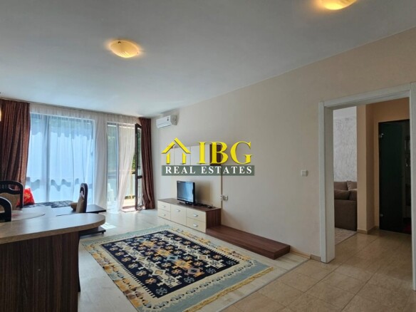 Bright and spacious one bedroom apartment with Pool View in Sun Gate, Sunny Beach