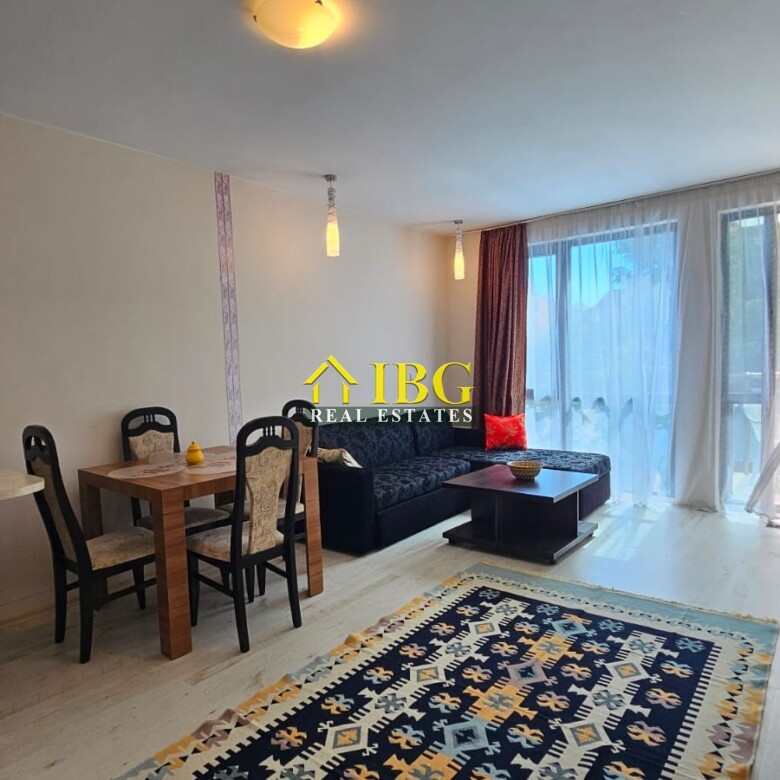Bright and spacious one bedroom apartment with Pool View in Sun Gate, Sunny Beach